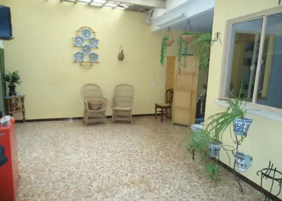 Venta de casa de dos plantas, a escasos metros del centro en Manzanares