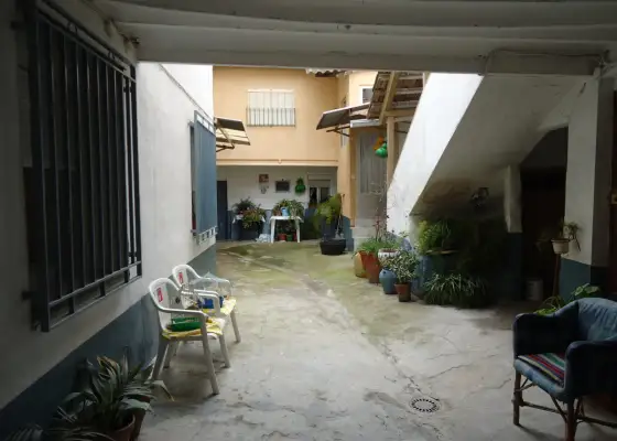 Venta de casa de vecinos en zona centro-altagracia en Manzanares