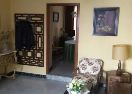 Venta de casa en casco antiguo de Manzanares muy cercano a la Plaza del Ayuntamiento en Manzanares