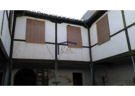 venta de casa en Manzanares, Empedrada