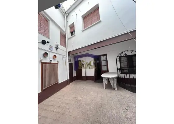 venta de casa en Manzanares, Gran teatro