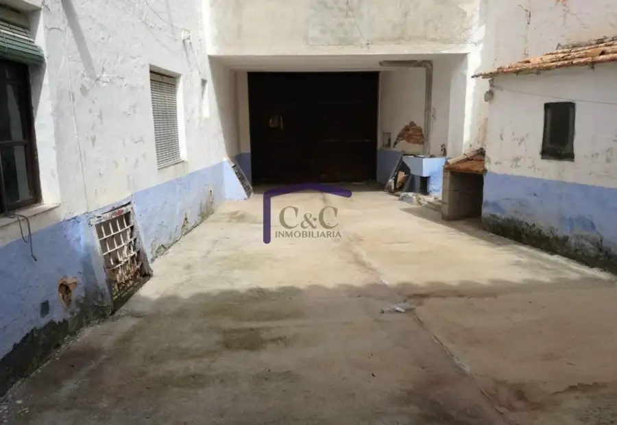 venta de casa en Manzanares, Plaza de la constitución en Manzanares