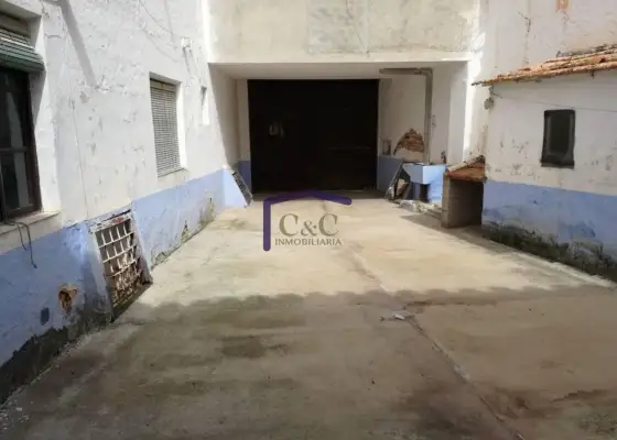 venta de casa en Manzanares, Plaza de la constitución