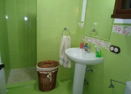 Venta de casa en zona institutos de reciente construcción en Manzanares