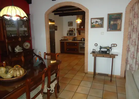 Venta de casa en zona institutos de reciente construcción en Manzanares