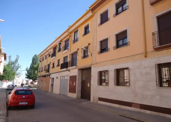 Venta de cochera en zona del hospital en Manzanares