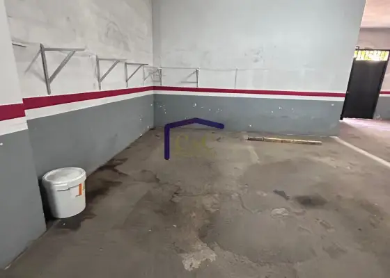 venta de garaje en Manzanares, Campo de Fútbol