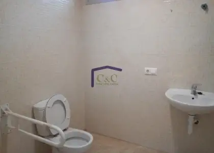 venta de local en Manzanares, Empedrada en Manzanares