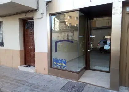 venta de local en Manzanares, Empedrada en Manzanares