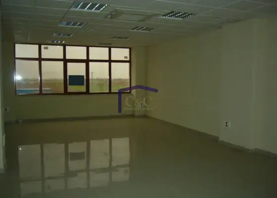 venta de local en Manzanares, Polígono industrial