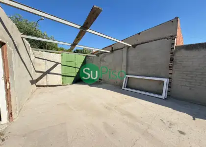 venta de local en Yeles, Barrio de la Estación en Yeles