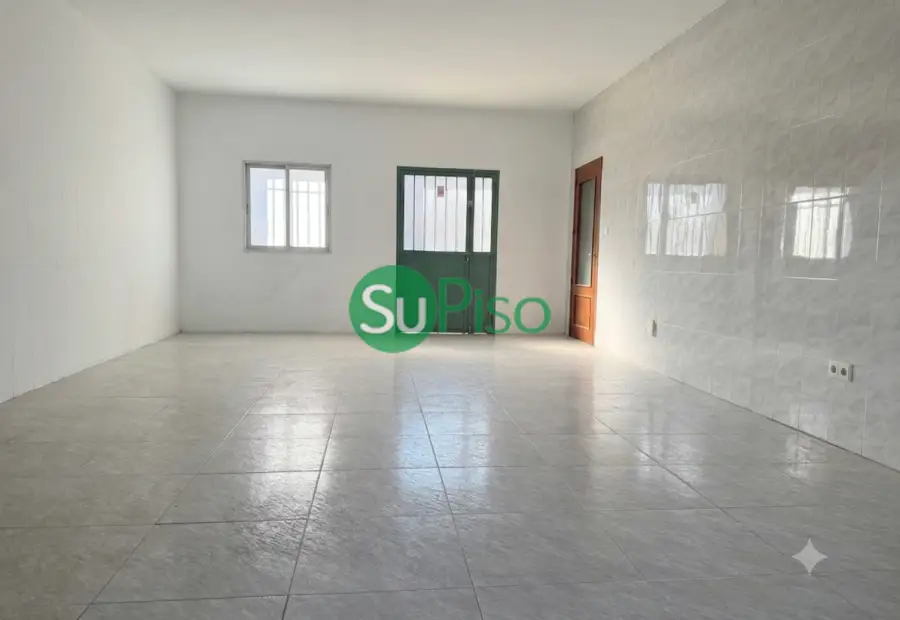 venta de local en Yeles, Barrio de la Estación en Yeles