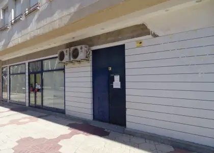 Venta de parte de casa de tres dormitorios en planta baja en Manzanares