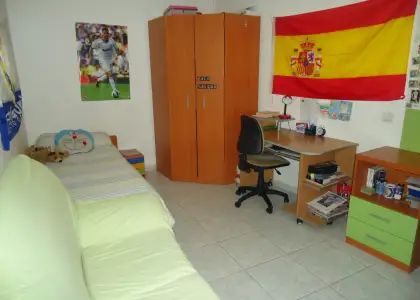 Venta de piso de 3 dormitorios centrico con cochera cerrada en Manzanares