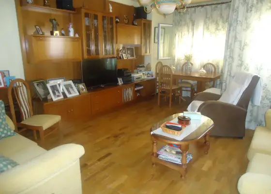 Venta de piso de cuatro dormitorios con garaje y trastero en Manzanares