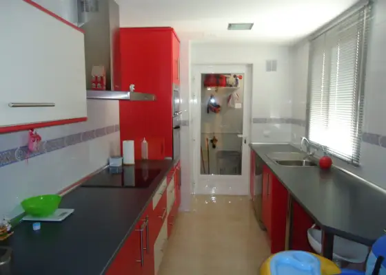 Venta de piso de tres dormitorios, dos baños y garaje en zona insititutos en Manzanares