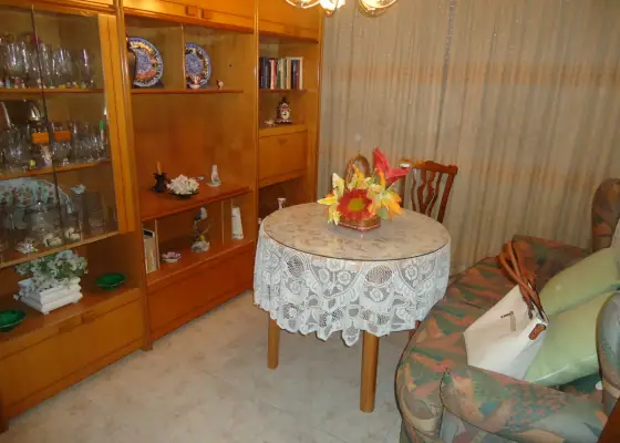 Venta de piso de tres dormitorios, sin ascensor ni garaje en Manzanares