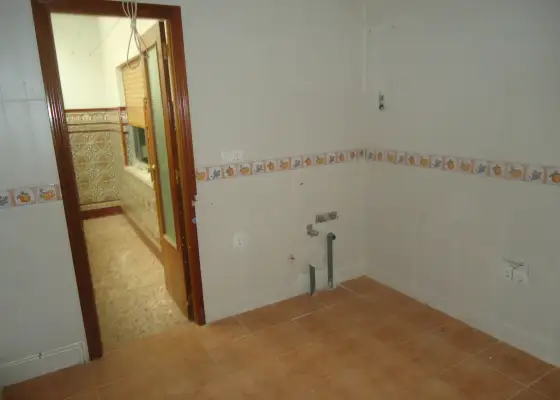 Venta de piso en planta baja de tres dormitorios en divina pastora en Manzanares