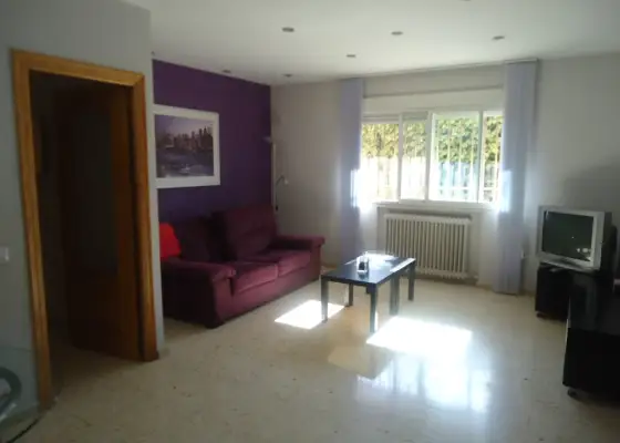 Venta de piso en planta baja de tres dormitorios en Manzanares