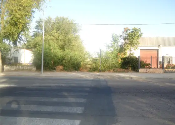 Venta de suelo industrial en Manzanares