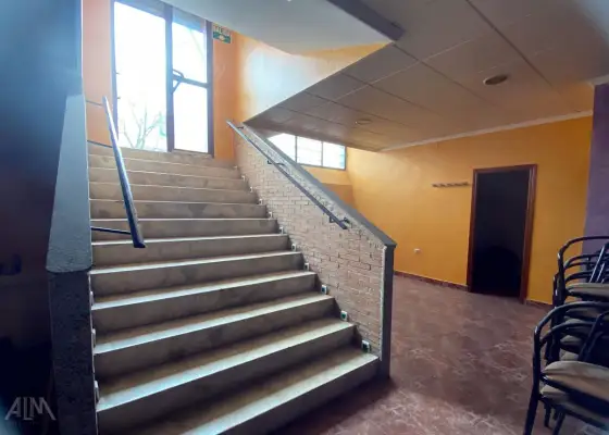Venta Local Comercial Hospital, Manzanares en Manzanares