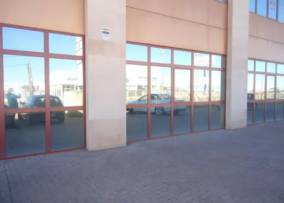 Venta Local Comercial PolÃ­gono, Manzanares