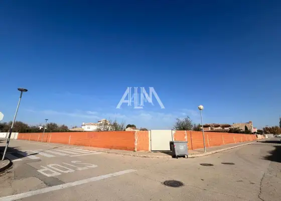 Venta Parcela Paseo del RÃ­o, Manzanares