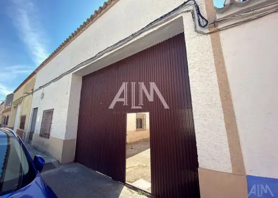 Venta Solar Paseo del RÃ­o, Manzanares