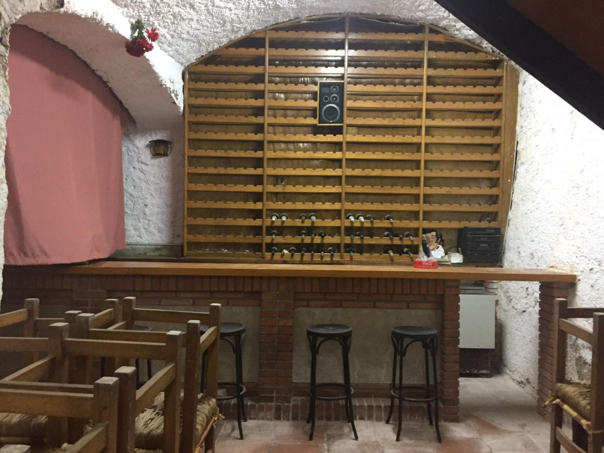 Local en Valdepeñas, Buena
