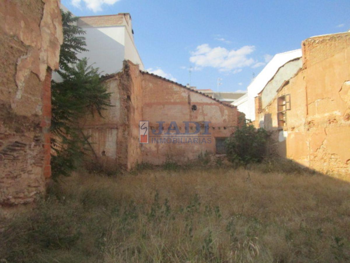 venta de terreno en Valdepeñas, CENTRO
