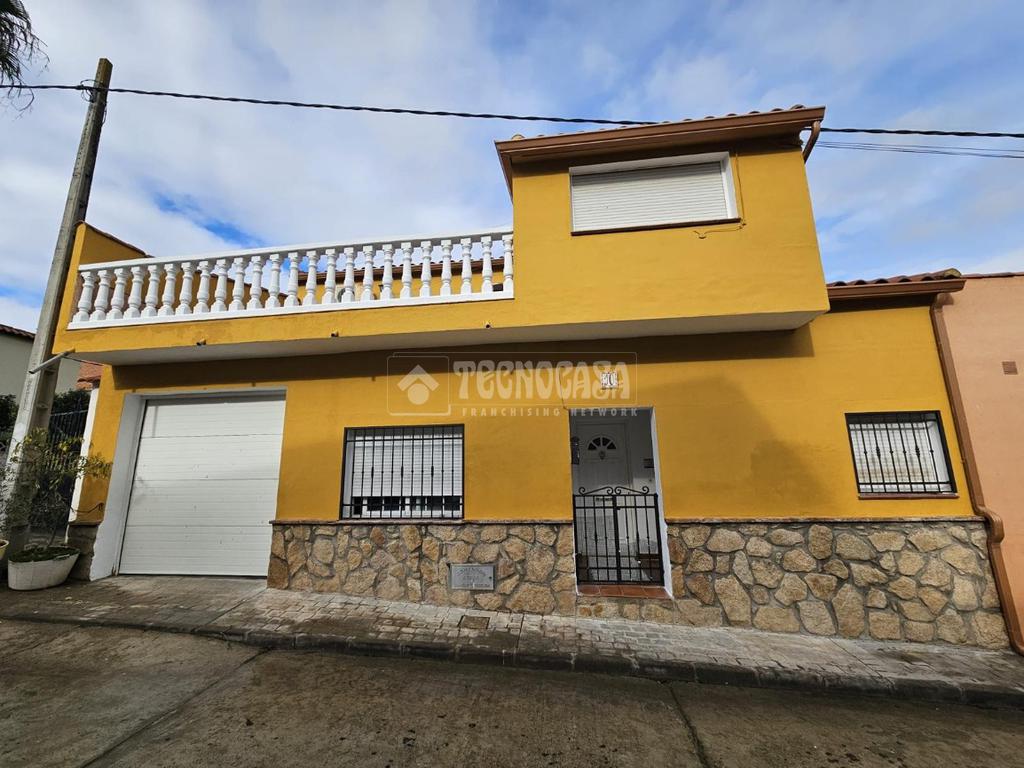 Casa en venta en El Puente Del Arzobispo - El Puente Del Arzobispo, 119.900 €, 300 m2, ref. 642782 en El Puente del Arzobispo
