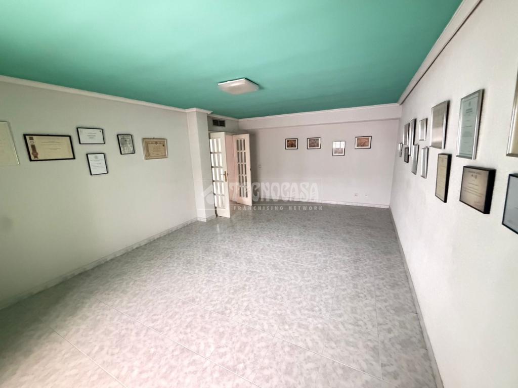 Piso en venta en Talavera De La Reina - Plaza España - Centro Campo De Fútbol, Centro, 101.900 €, 194 m2, ref. 656102 en Talavera de la Reina