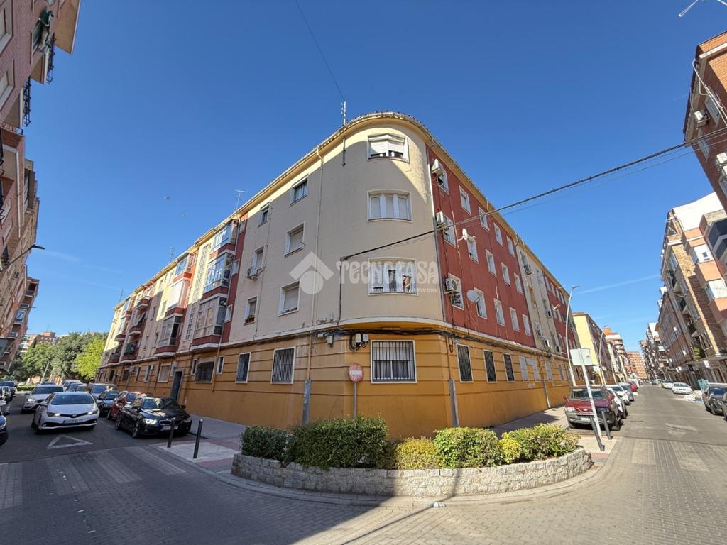 Piso en venta en Talavera De La Reina - Comarca De Talavera, Nuevo Centro, 99.900 €, 88 m2, ref. 663532 en Talavera de la Reina