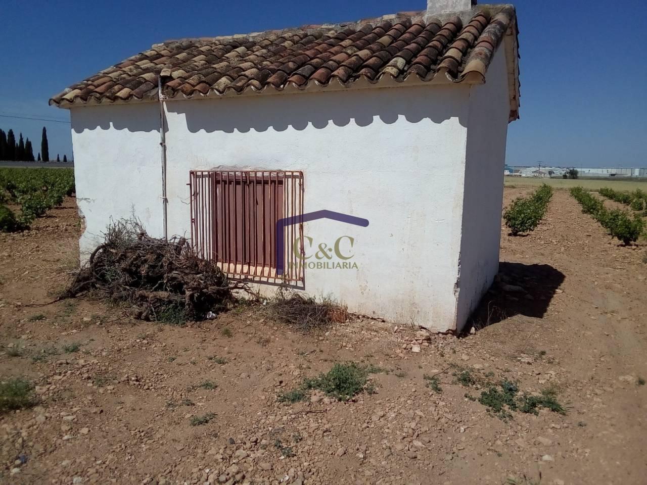 venta de finca rústica en Manzanares, Cementerio