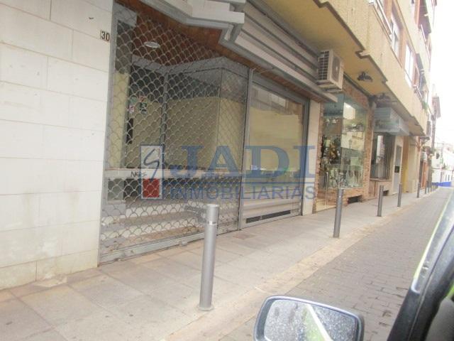venta de local en Valdepeñas, CENTRO