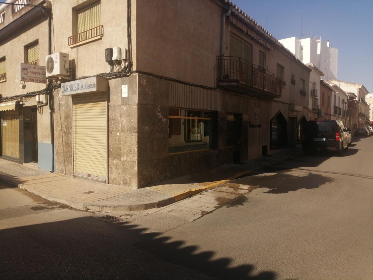 Local comercial en venta en Manzanares