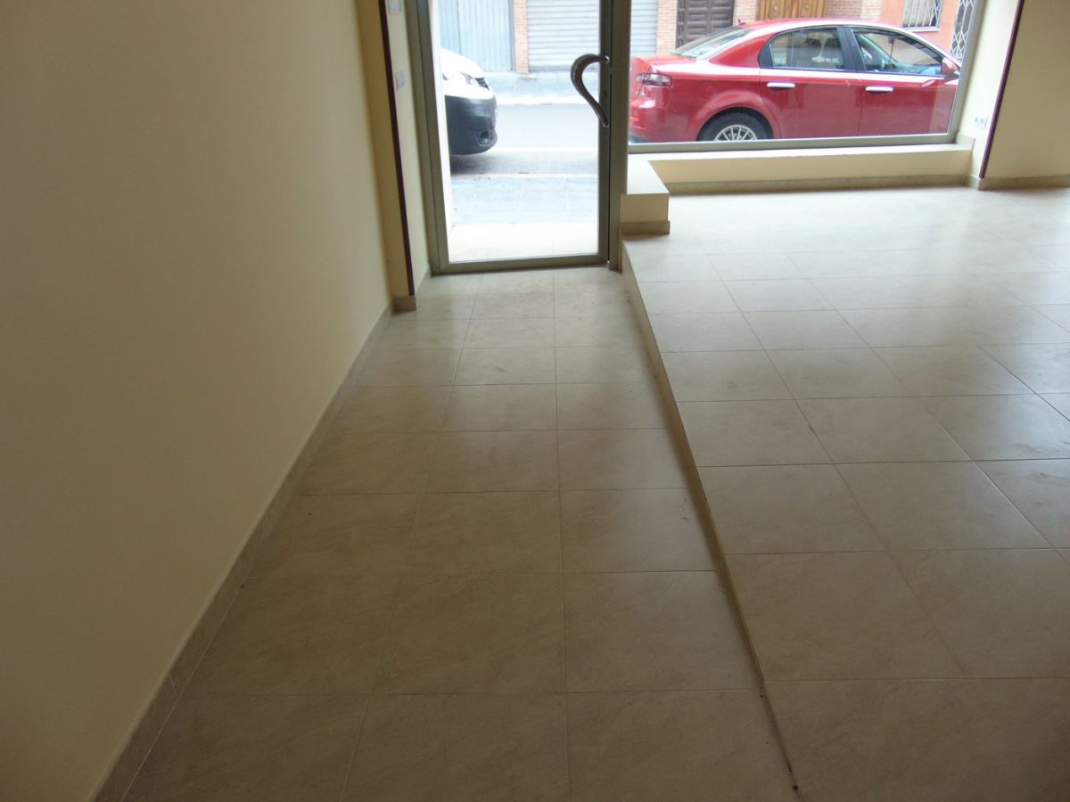 Local Comercial en Valdepeñas, Centro Salud
