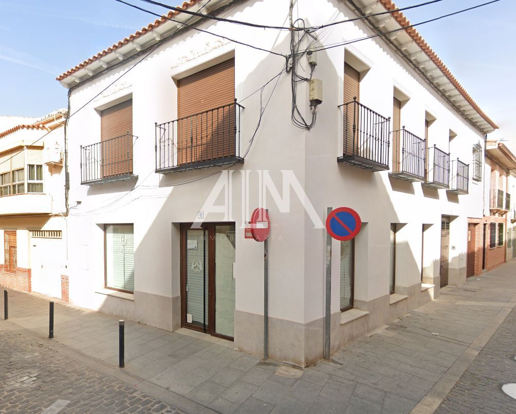 Alquiler Local Comercial Paseo del RÃ­o, Manzanares