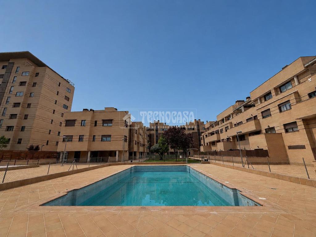 Piso en venta en Yebes - Valdeluz - Yebes - Valdeluz, 239.900 €, 132 m2, ref. 658224 en Yebes