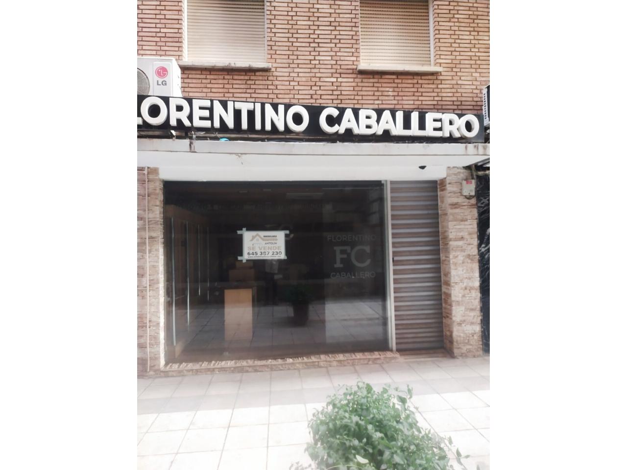 Local comercial en venta en Manzanares