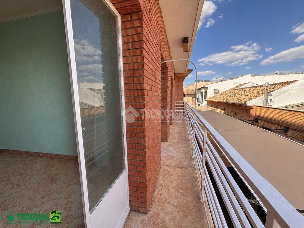 Piso en venta en Manzanares - Manzanares, 29.900 €, 171 m2, ref. 660162