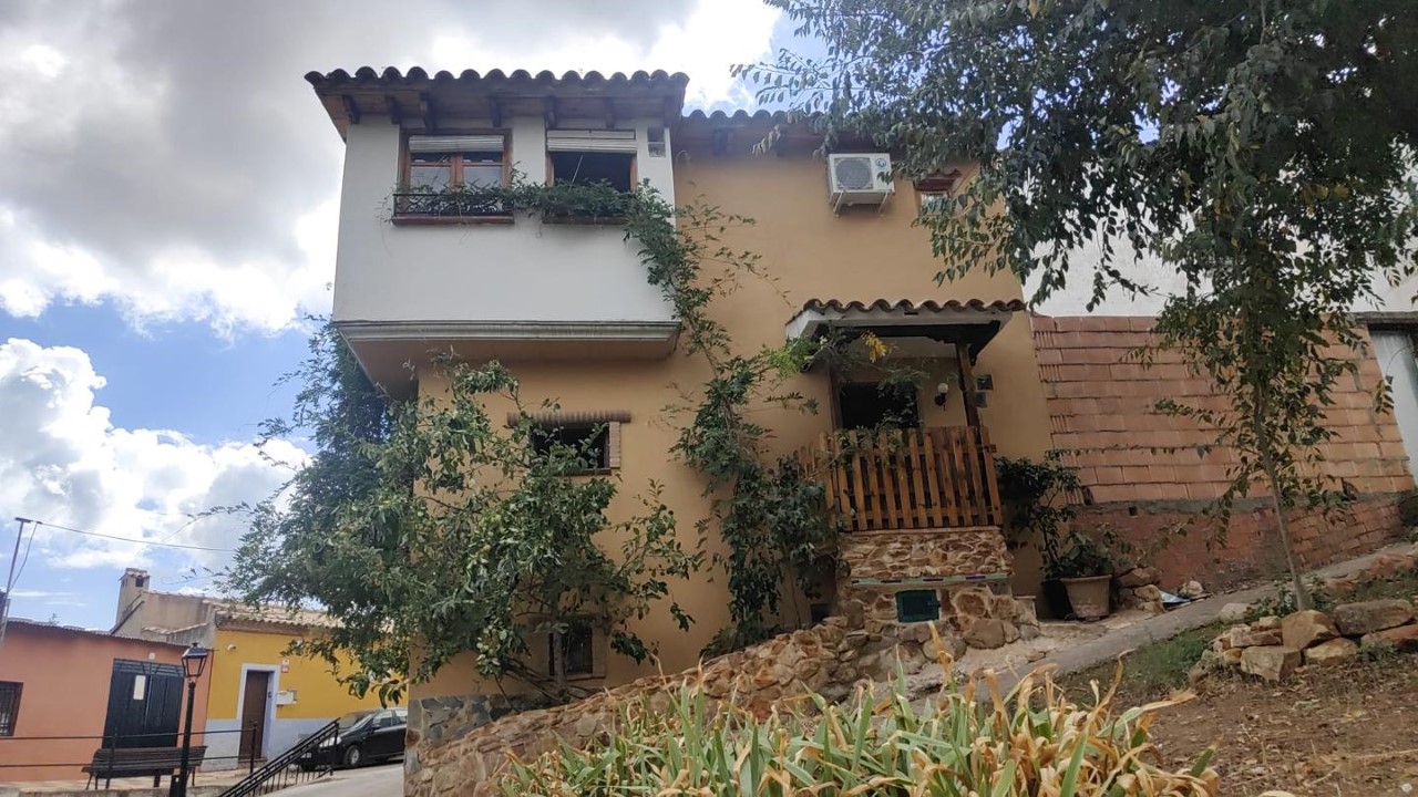 CASA DE PUEBLO