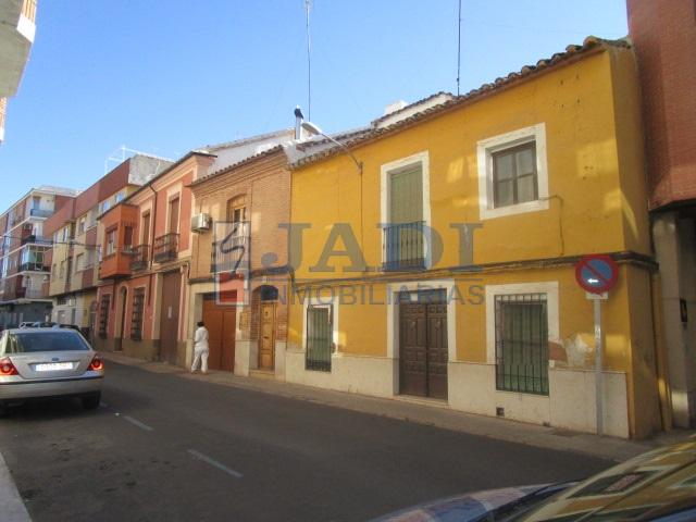 venta de casa en Valdepeñas, CENTRO