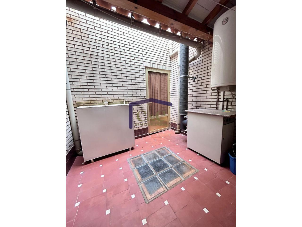 venta de piso en Manzanares, Gran teatro