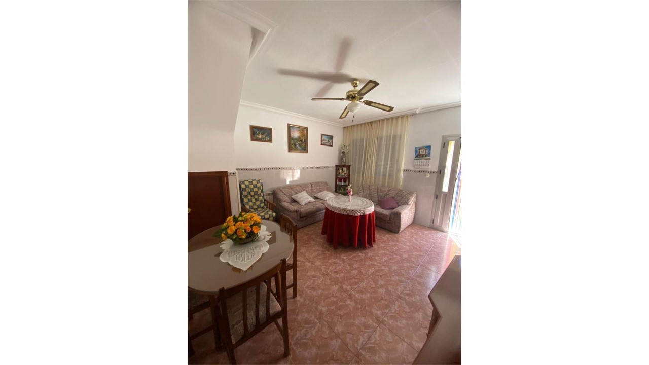 Chalet adosado en venta en Hinojosas de Calatrava