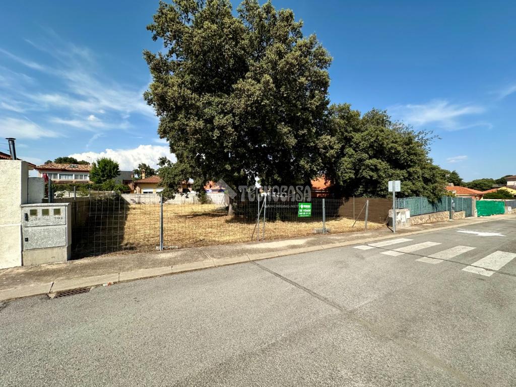 Terrenos en venta en Chiloeches - Chiloeches, 46.000 €, 502 m2, ref. 663163 en Chiloeches