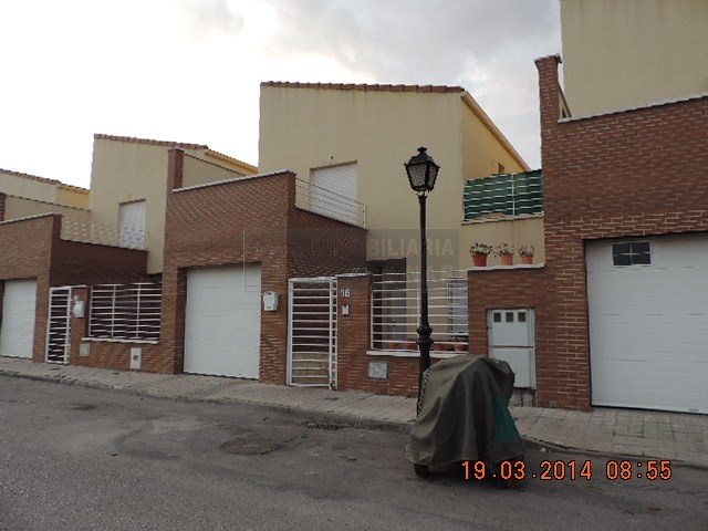 Casa 4 habitaciónes, Duplex En buen estado Quintanar de la Orden