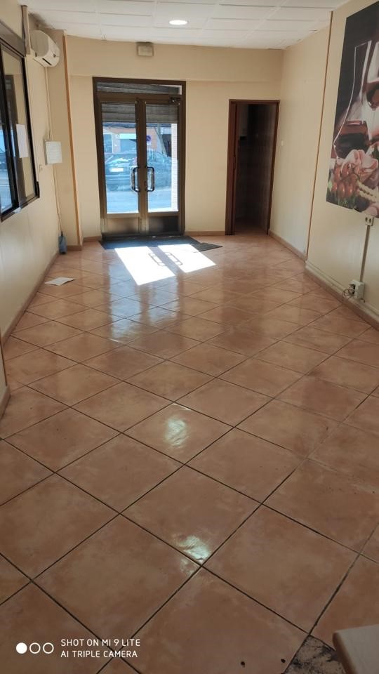 Local en venta en zona Salesianos