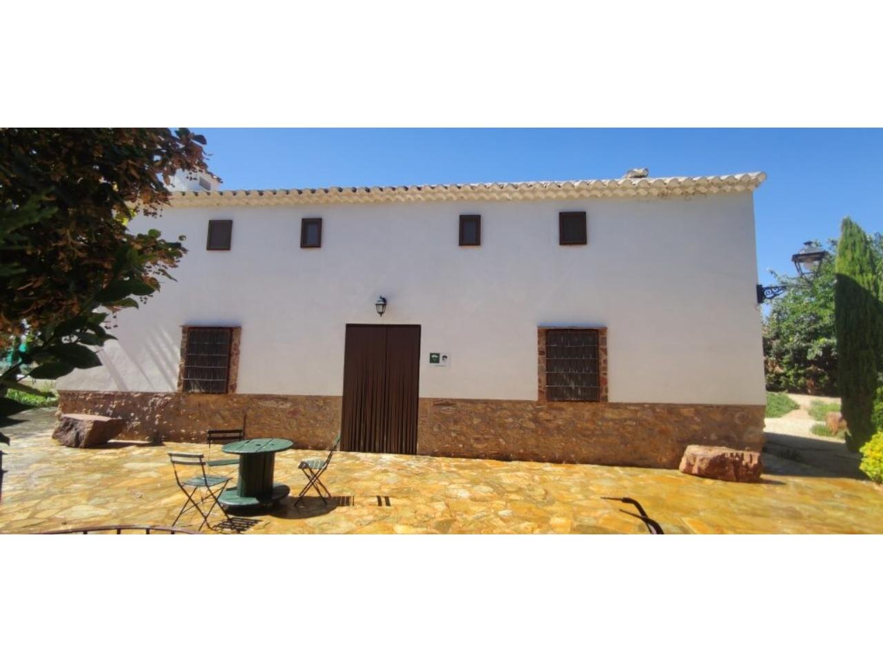 Chalet rústico en venta en Alhambra