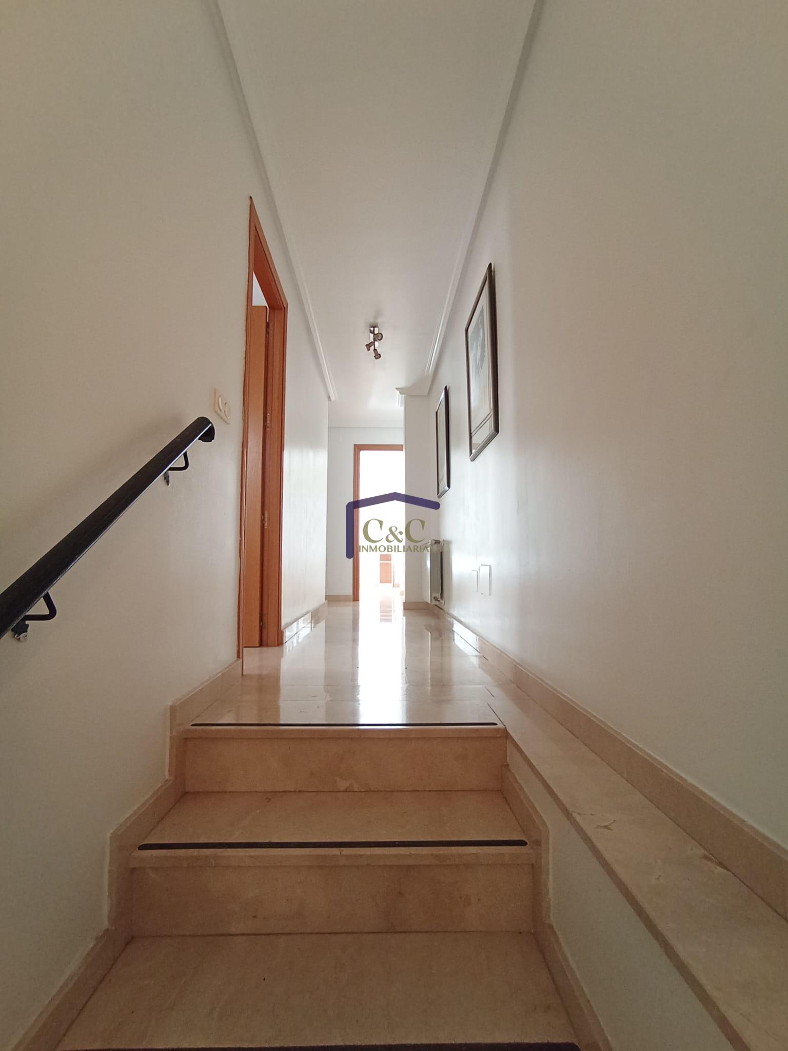 venta de piso en Manzanares, Gran teatro